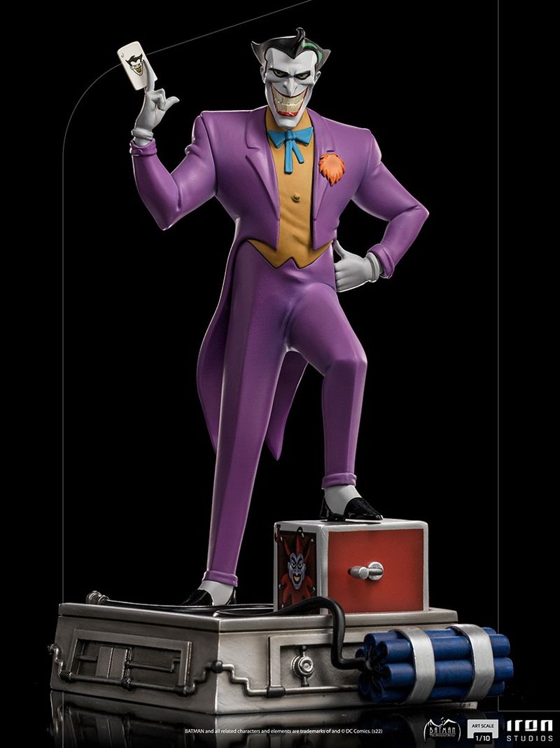 Pop! The Joker Holding Lapel