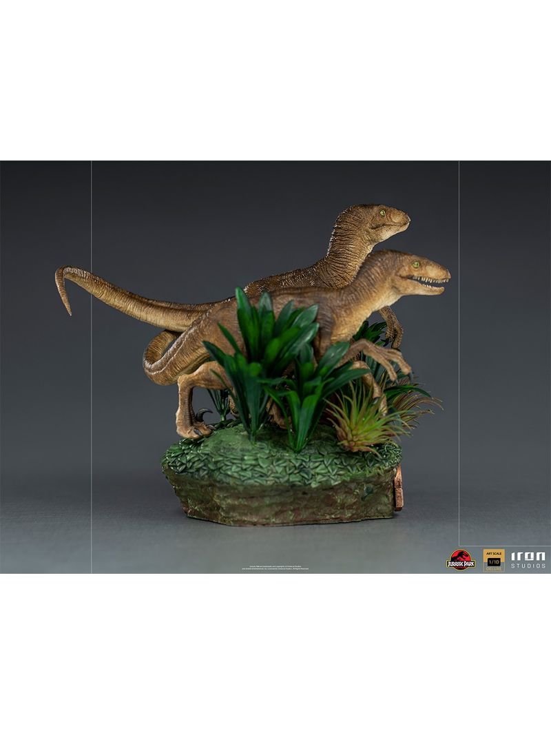 Iron Studios - Clever Girl - Jurassic Park 1/10 Deluxe Art Scale Figurine