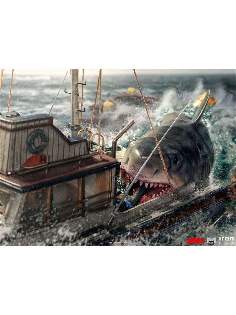 jaws movie attack