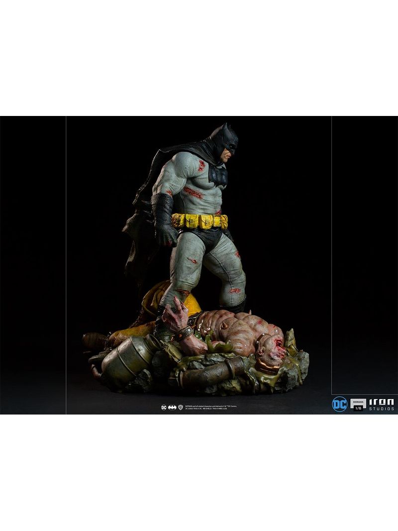 Statue Batman The Dark Knight Returns - DC Comics - 1/6 Diorama - Iron  Studios