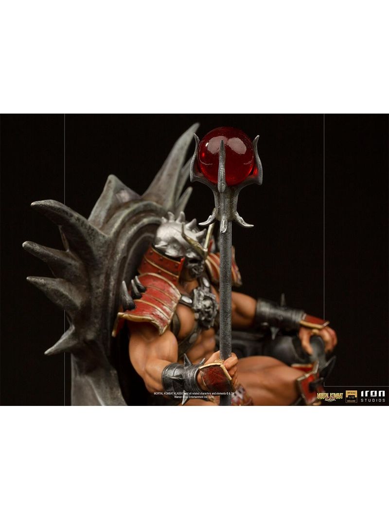 Incrível estátua do Shao Khan do Mortal Kombat