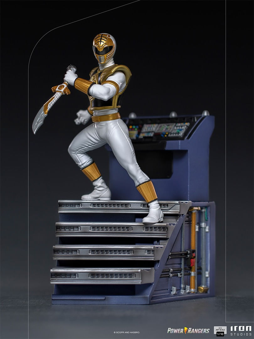 Mighty Morphin Power Rangers/ White Ranger Ultimate Action Figure