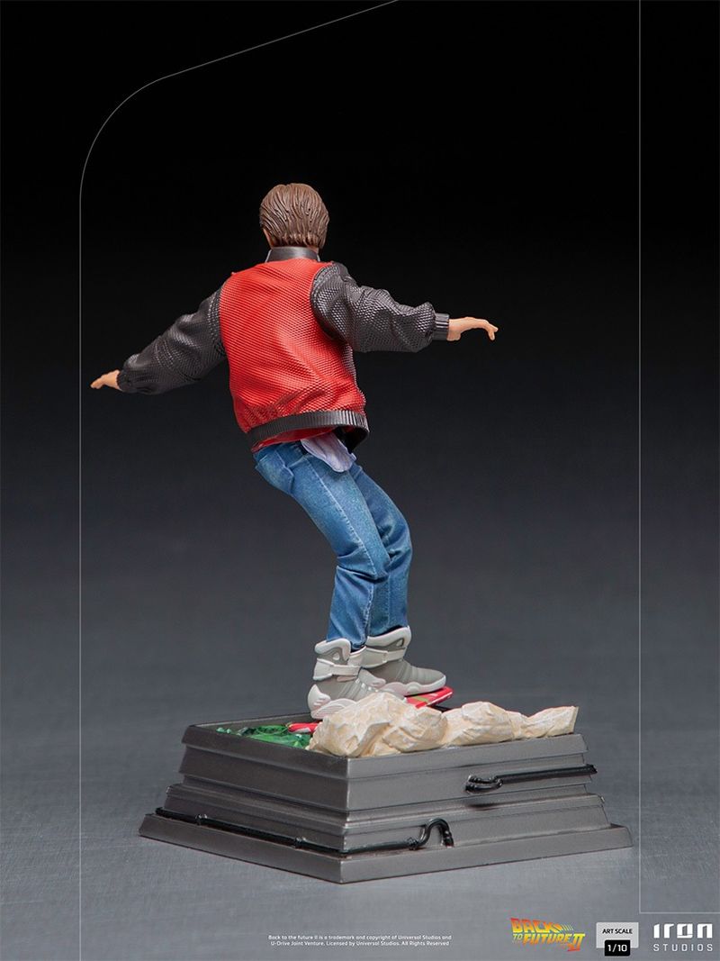 RETOUR VERS LE FUTUR - Marty on Hoverboard - Statuette ArtScale 22cm :  : Figurine Iron Studios Retour vers le futur