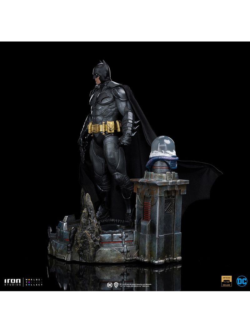 Iron Studios - DC Comics: Batman Unleashed Deluxe Art Scale 1:10