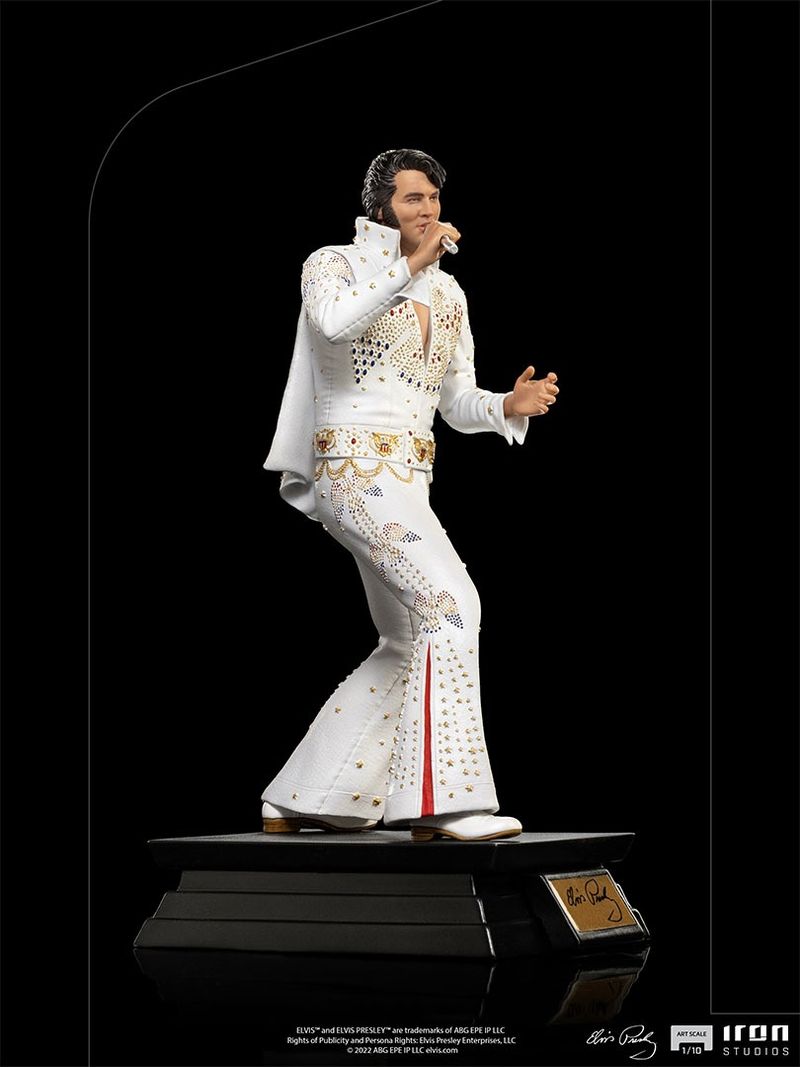 Elvis Aloha From Hawaii Fashion Doll With A Replica Of The 1973