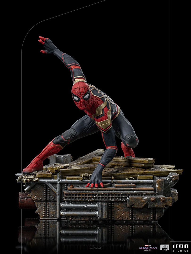 Iron store spiderman statue