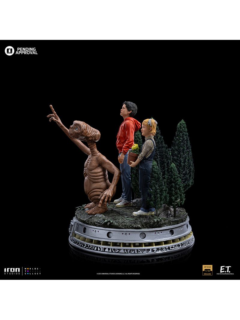 E.T. the Extra-Terrestrial, Elliot, and Gertie Limited Edition 1:10 Art  Scale Statue